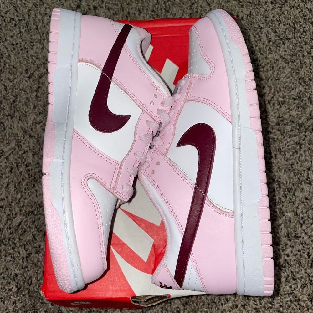 Pink foam Nike dunks